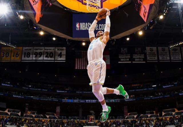 华体会-韦少适应替补渐入佳境 截止日前留队可能大大增加